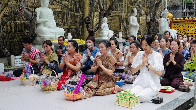 Thắt chặt hơn nữa quan hệ hữu nghị, gắn kết truyền thống Phật giáo Việt Nam - Lào