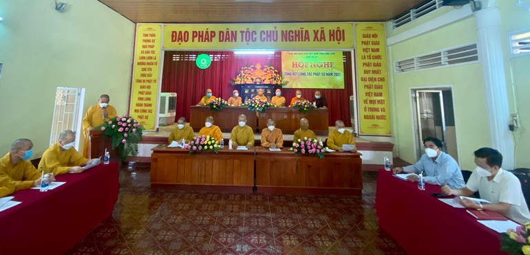 Phật giáo tỉnh Vĩnh Long tổng kết công tác Phật sự năm 2021 - Ảnh: Ban TT-TT tỉnh Phật giáo tỉnh Vĩnh Long 
