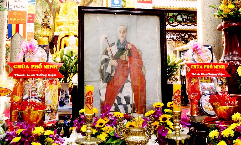 Chân dung Hòa thượng Thích Linh Tâm, khai sơn chùa Phổ Minh