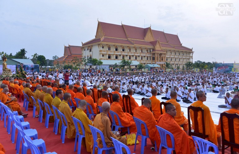 TP.Cần Thơ: Trang nghiêm lễ đặt bát hội 3.000 vị Tăng tại Học viện Phật giáo Nam tông Khmer