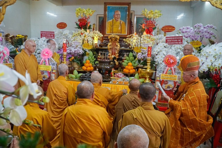 Lễ húy nhật lần thứ 28 Hòa thượng Thích Nhựt Minh tại tổ đình Linh Sơn, Q.1, TP.HCM