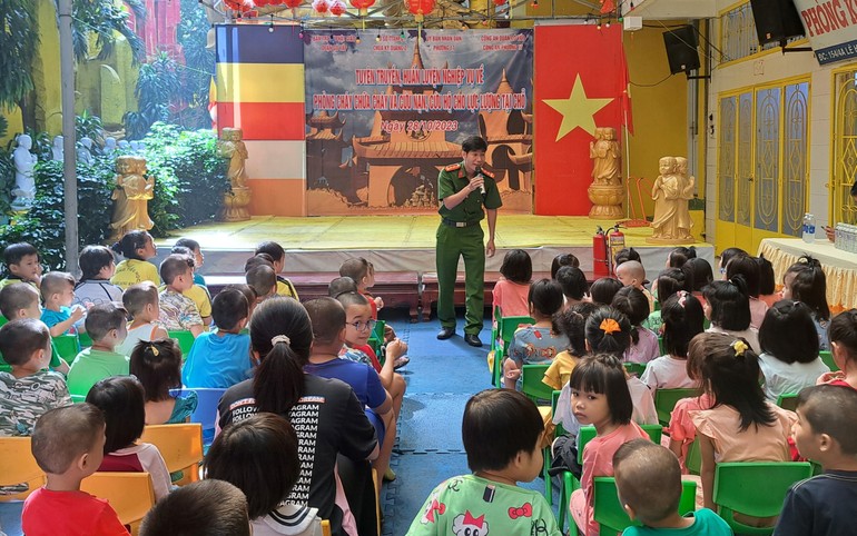 Tập huấn phòng cháy, chữa cháy tại chùa Kỳ Quang II