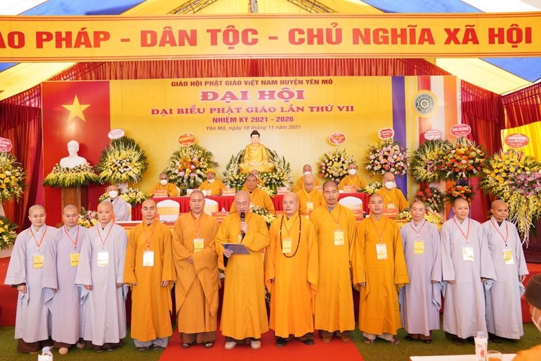 Tân Ban Trị sự Phật giáo huyện Yên Mô nhiệm kỳ 2021-2026 ra mắt, nhận nhiệm vụ tại đại hội