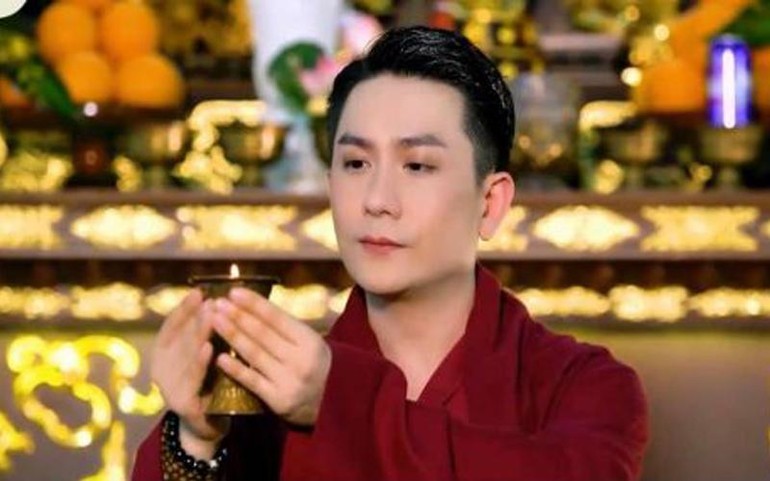 Ca sĩ Phật tử Hùng Thanh - Ảnh: NVCC