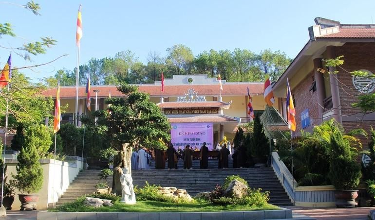Kỳ thi tuyển sinh được tổ chức tại cơ sở 2 Học viện Phật giáo VN tại Huế vào sáng 21-7 vừa qua