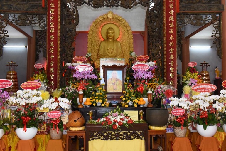 Di ảnh Hòa thượng Thích Đạt Đạo được tôn trí tại chánh điện chùa Bát Nhã