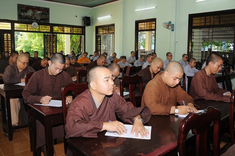 Trường Trung cấp Phật học tỉnh Quảng Nam tổ chức kỳ thi tốt nghiệp Lớp Trung cấp Phật học khóa VII