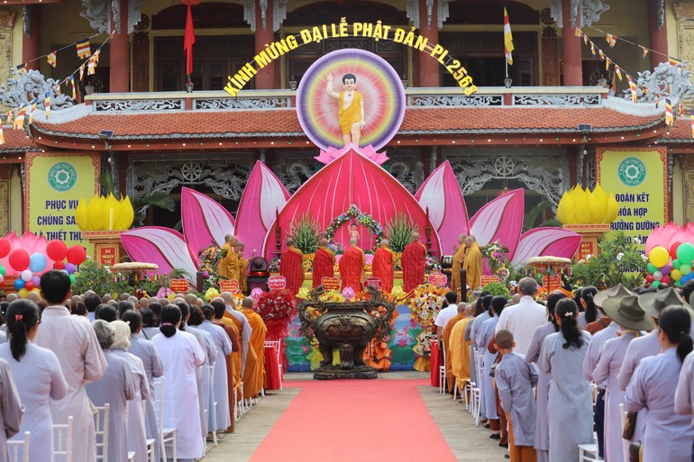 Đại lễ Phật đản Phật lịch 2568 của Phật giáo tỉnh Phú Yên tổ chức tại chùa Bảo Tịnh