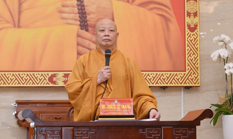Hòa thượng Thích Lệ Trang chủ trì phiên họp mở rộng của Ban Trị sự GHPGVN TP.HCM sáng 1-7-2023 tại hội trường Việt Nam Quốc Tự.