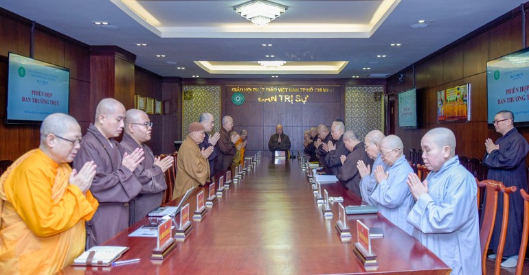 Ban Thường trực Ban Trị sự TP.HCM họp, thảo luận và thống nhất một số Phật sự sắp tới - Ảnh: Quảng Đạo/BGN