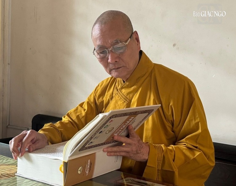 Hòa thượng Thích Hải Ấn, Viện trưởng Học viện Phật giáo VN tại Huế, Trưởng ban Tổ chức Hội thảo “Thiền phái Liễu Quán: Lịch sử hình thành và phát triển” 