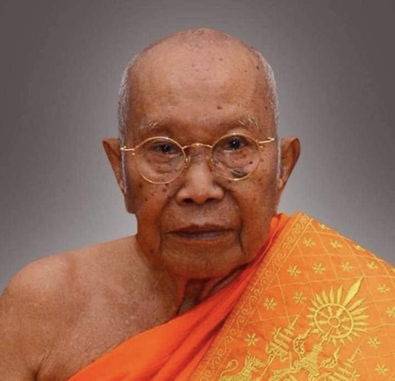 Đức Đại lão Hòa thượng Tep Vong, Tăng vương Phật giáo Campuchia vừa viên tịch, thượng thọ 93 tuổi.