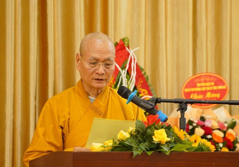 Hòa thượng Thích Hải Ấn, Viện trưởng Học viện Phật giáo VN tại Huế, trụ trì chùa Từ Đàm bị mạo danh kêu gọi đóng góp tiền bạc trên mạng xã hội - Ảnh: Quảng Điền