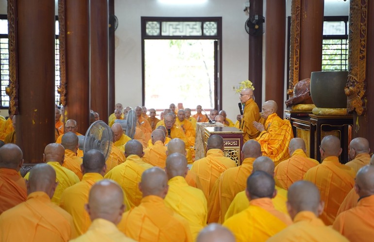 Lễ tác pháp thọ an cư truyền thống của Phật giáo cố đô Huế tổ chức tại chùa Từ Đàm - Ảnh: QĐ/BGN
