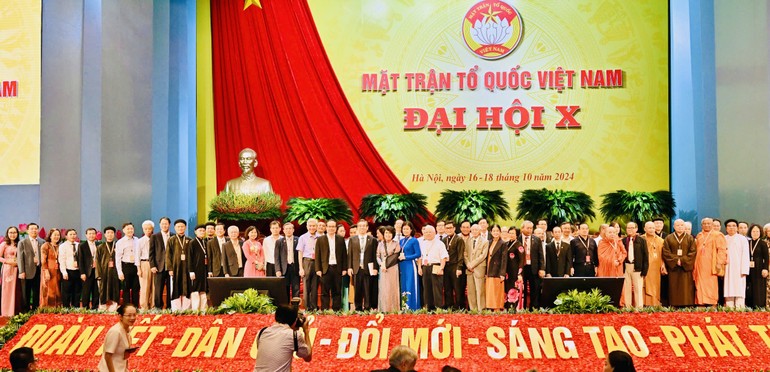 Đoàn đại biểu TP.HCM dự Đại hội X Mặt trận Tổ quốc Việt Nam