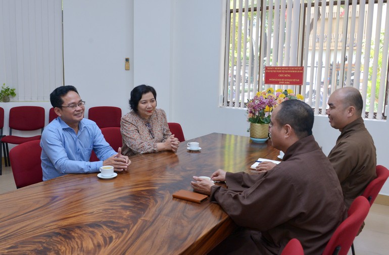 Buổi thăm, chúc mừng của lãnh đạo Ủy ban MTTQVN TP.HCM tại trụ sở tòa soạn Báo Giác Ngộ