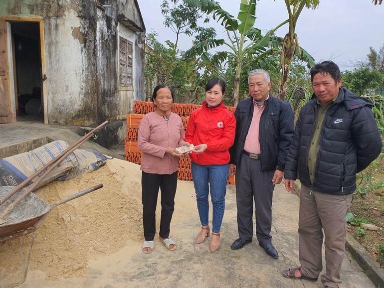 Hỗ trợ xây nhà tình thương tại tỉnh Quảng Bình