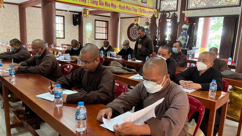 Chư tôn đức tham gia hội nghị triển khai kế hoạch tổ chức Đại hội đại biểu Phật giáo tỉnh