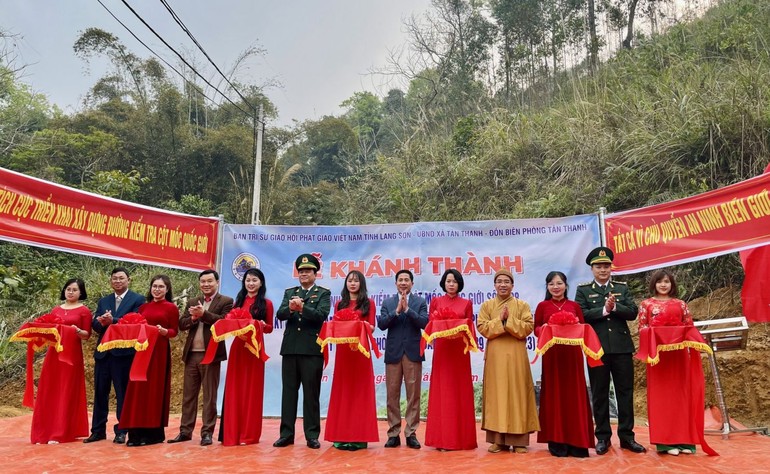 Lạng Sơn: Ban Trị sự Phật giáo tỉnh khánh thành đường nhánh kiểm tra mốc quốc giới 1088