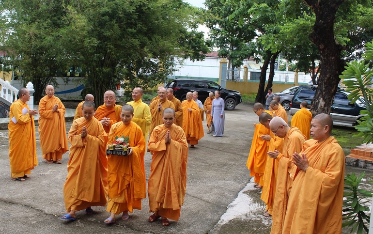 Đồng Nai: Ban Trị sự Phật giáo tỉnh thăm 4 trường hạ an cư tập trung tại TP.Biên Hòa