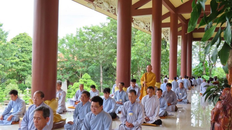 Hành giả Phật tử trong khóa tu thiền "Nguyện lực bồ-đề tâm" tại thiền viện Trúc Lâm Chánh Thiện