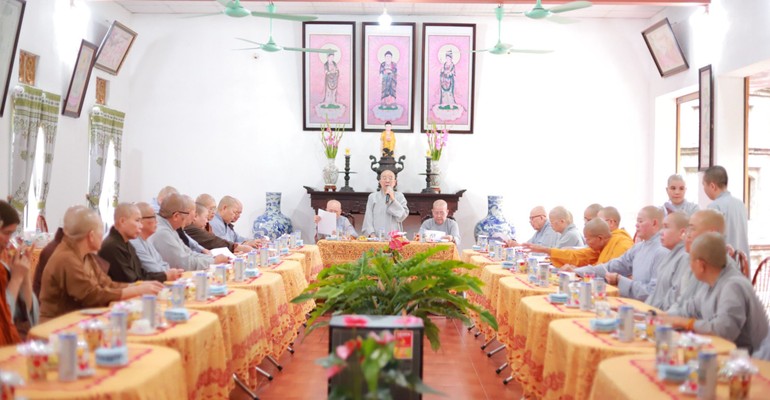 Chư Ni Phân ban Ni giới T.Ư và các tỉnh thành họp mặt tại chùa Kim Liên