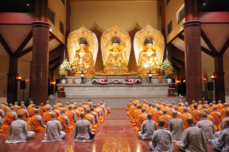 Giới trường chùa Thanh Tâm trong thời công phu khuya