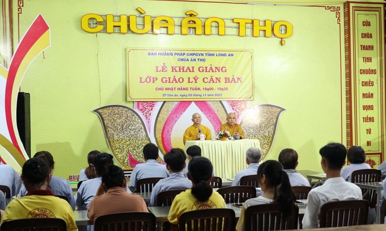 Lễ khai giảng lớp giáo lý căn bản tại chùa Ân Thọ (Long An)