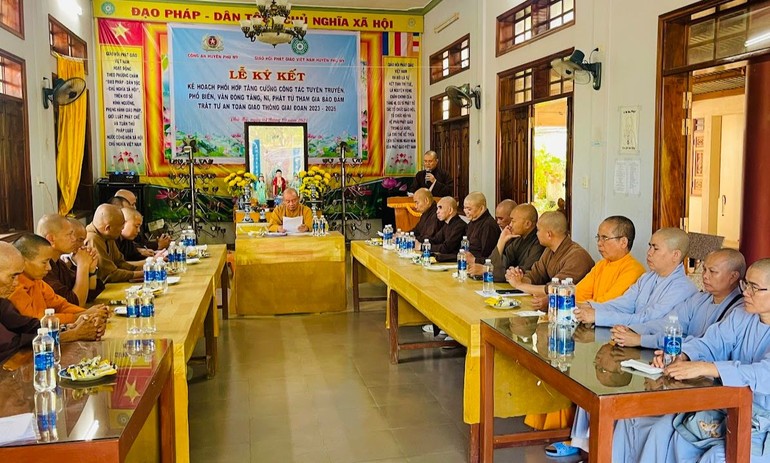  Hội nghị tổng kết hoạt động Phật sự diễn ra tại chùa Tịnh Quang