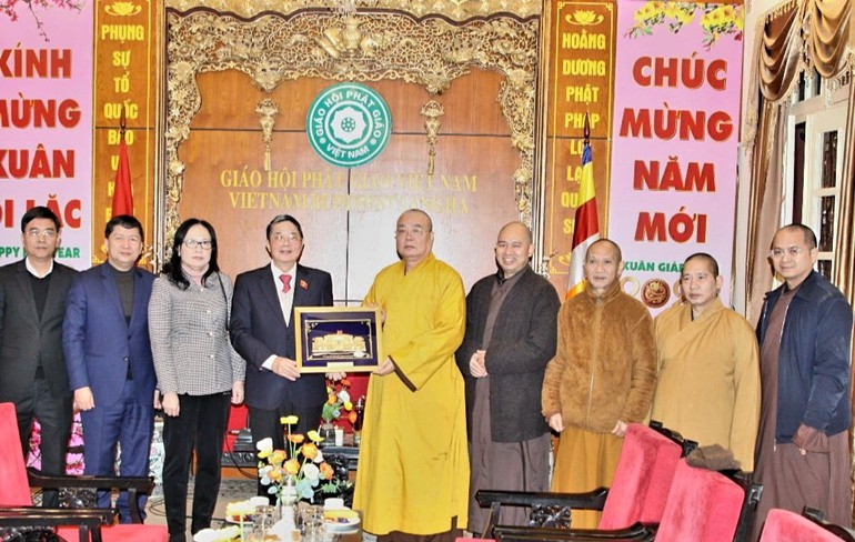 Hà Nội: Phó Chủ tịch Quốc hội Nguyễn Đức Hải chúc Tết đến lãnh đạo GHPGVN tại chùa Quán Sứ