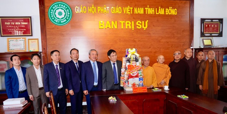  Đoàn lãnh đạo tỉnh Lâm Đồng chúc Tết cổ truyền tại Ban Trị sự GHPGVN tỉnh 