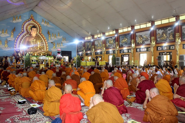 300 Phật tử tham gia khóa tu gieo duyên đầu Xuân Giáp Thìn tại thiền viện Phước Sơn (TP.Biên Hòa) 