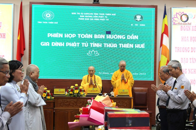 Ban Hướng dẫn Phân ban Gia đình Phật tử tỉnh Thừa Thiên Huế đã tổ chức phiên họp toàn ban