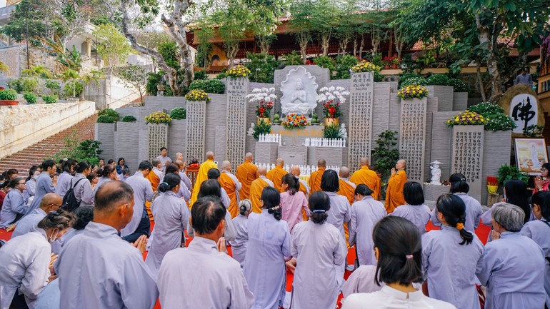 Khóa lễ vía Đức Quán Âm trang nghiêm tại chùa Hải Vân
