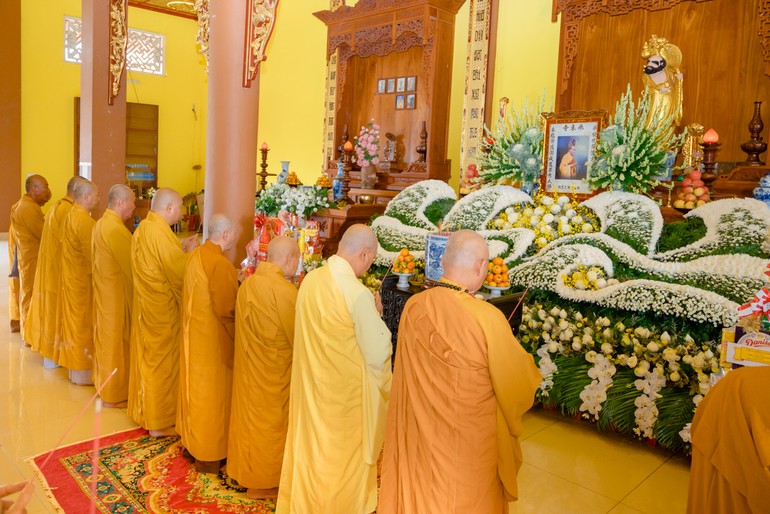 Môn phong tổ đình Phi Lai trang nghiêm tưởng niệm 91 năm ngày Tổ sư Như Hiển - Chí Thiền viên tịch