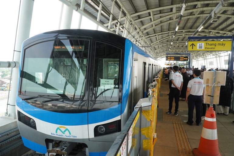 Chuyến tàu thử nghiệm tuyến Metro số 1 (Bến Thành - Suối Tiên) 