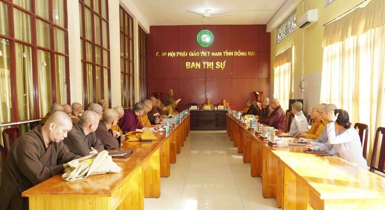 Buổi họp của Ban Thường trực Ban Trị sự tỉnh tại Trụ sở Ban Trị sự - chùa Tỉnh Hội