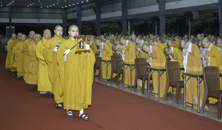 Hòa thượng Thích Lệ Trang đến thăm trường hạ Học viện Phật giáo VN tại TP.HCM (Phật lịch 2567) - Ảnh: B.Toàn/ BGN