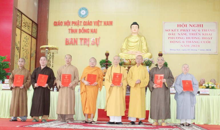 Ban Quản lý Tuệ Tĩnh đường tại chùa Đức Quang do Thượng tọa Thích Huệ Khai làm trưởng ban