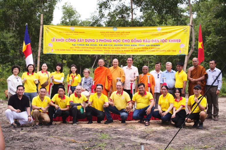 Hội Từ thiện chùa Tường Nguyên khởi công xây dựng 3 phòng học dạy tiếng Khmer, tại chùa Ba Xoài ở xã An Cư