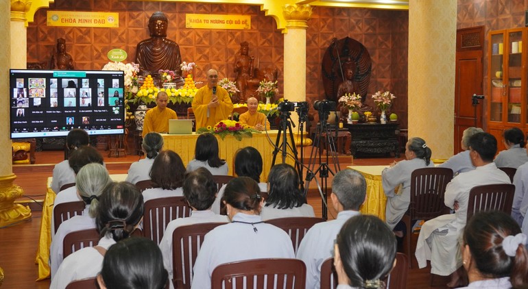 Khai giảng lớp học giới Bồ-tát tại chùa Minh Đạo (Q.3, TP.HCM)