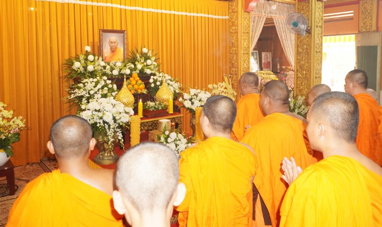 Khóa lễ tưởng niệm Đại lão Hòa thượng Tep Vong - Tăng vương Phật giáo Campuchia tại chùa Candaransi