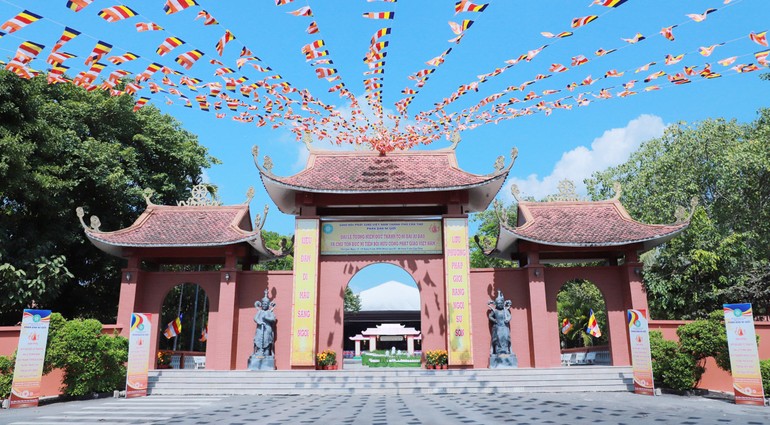 Thiền viện Trúc Lâm Phương Nam (TP.Cần Thơ) nơi diễn ra các sự kiện chính của Đại lễ tưởng niệm Đức Thánh Tổ Ni Đại Ái Đạo chiều 11-4