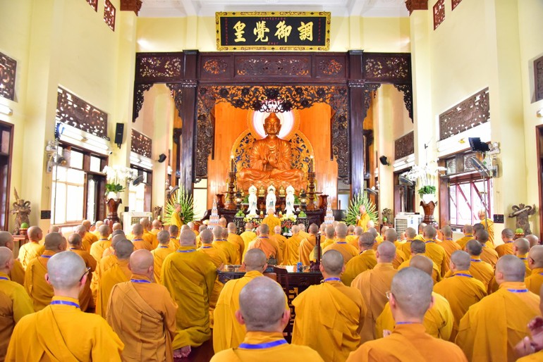 Chư Tăng Q.10 Bố-tát mùa An cư kiết hạ Phật lịch 2568 tại chùa Bửu Đà
