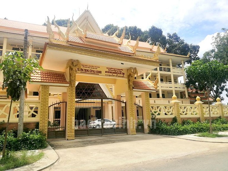 Khu cách ly tập trung số 3 tại Trường trung cấp Pali-Khmer Trà Vinh