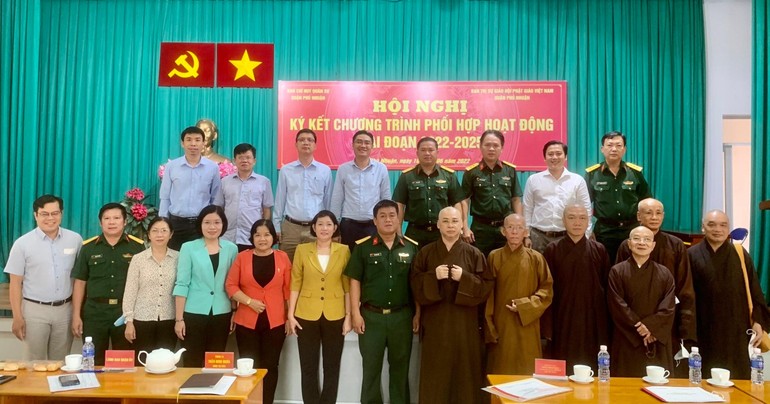 Hội nghị ký kết chương trình phối hợp hoạt động giữa Ban Trị sự GHPGVN quận Phú Nhuận với Bộ Chỉ huy Quân sự quận giai đoạn 2022-2025