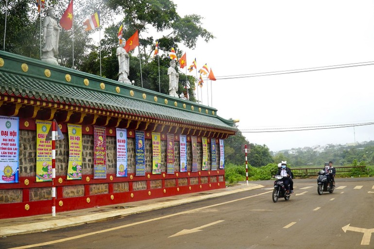 Đại hội Phật giáo tỉnh Gia Lai nhiệm kỳ 2022-2027 hân hoan chào đón đại biểu về tham dự