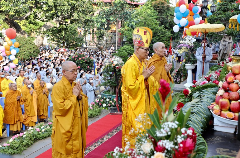 Đại lễ Phật đản Phật lịch 2566 của Phật giáo tỉnh Đắk Lắk tổ chức tại chùa Sắc tứ Khải Đoan