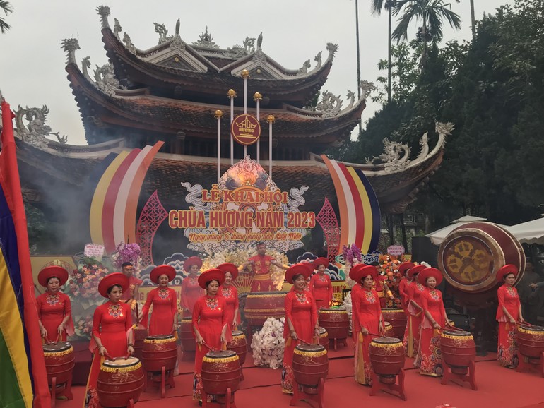 Khai mạc lễ hội chùa Hương năm 2023