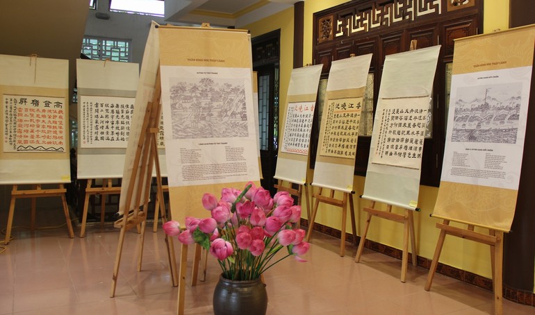 Không gian triển lãm tại Trung tâm Văn hóa Phật giáo Liễu Quán (15A Lê Lợi, TP.Huế)